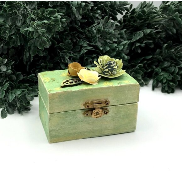 Decorative Small Wooden Trinket Box With Green & Floral Decoupage Design Paper F - Picture 2 of 5
